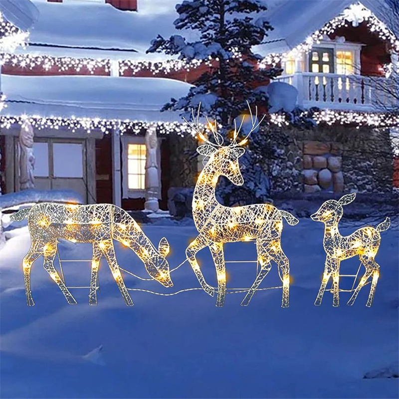 Christmas Elk Decor 2