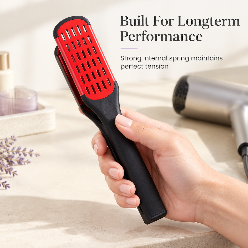 Reinforced V-shaped straightening comb designed for repeated everyday use